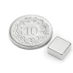 Q-08-08-04-N, Parallélépipède magnétique 8 x 8 x 4 mm, néodyme, N45, nickelé