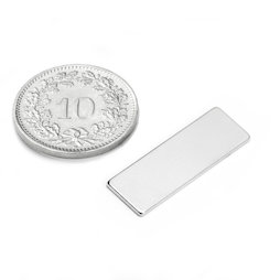 Q-25-08-01-N, Parallélépipède magnétique 25 x 8 x 1 mm, néodyme, N48, nickelé
