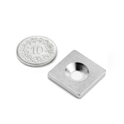 MC-20-20-03, Metalen plaatje met verzonken gat 20 x 20 x 3 mm, als tegenstuk voor magneten, geen magneet!