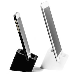 M-83, Tablet-Halter, für Tablets und Smartphones, aus Silikon, nicht magnetisch!