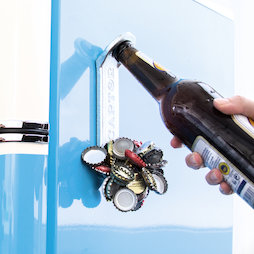 M-91, Ouvre-bouteille magnétique 'Captor', pour être fixé sur le frigo ou similaire, avec collecteur de capsules sur la partie avant