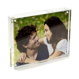 FRM-02, Fotolijstje 15 x 11${dec}5 cm, met magneetsluiting, van plexiglas (doorzichtig), voor staand of liggend formaat